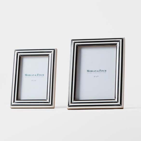 https://s3-ap-southeast-2.amazonaws.com/fusionfactory.commerceconnect.bbnt.production/pim_media/000/210/039/M_F_W26_Horgan-Resin-Frame_Range_Navy-White_26906_R_SI.jpg?1771221156