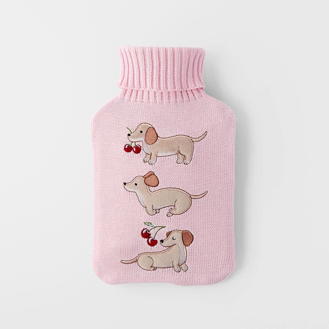 https://s3-ap-southeast-2.amazonaws.com/fusionfactory.commerceconnect.bbnt.production/pim_media/000/209/458/M_F_W26_Hot-Water-Bottle-Cherry-Dash_Blush-Multi_26898301_SI.jpg?1770788814