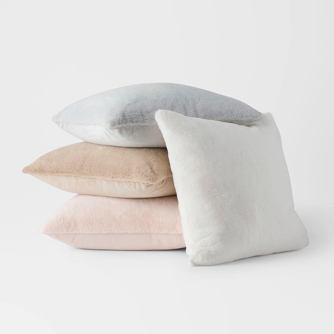 https://s3-ap-southeast-2.amazonaws.com/fusionfactory.commerceconnect.bbnt.production/pim_media/000/209/612/M_F_W26_Lumi-Fur-Cushion_Range_26890_R_SI.jpg?1770858212