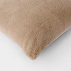 https://s3-ap-southeast-2.amazonaws.com/fusionfactory.commerceconnect.bbnt.production/pim_media/000/209/610/M_F_W26_Lumi-Fur-Cushion_Stone_26890904_Detail_SI.jpg?1770858212