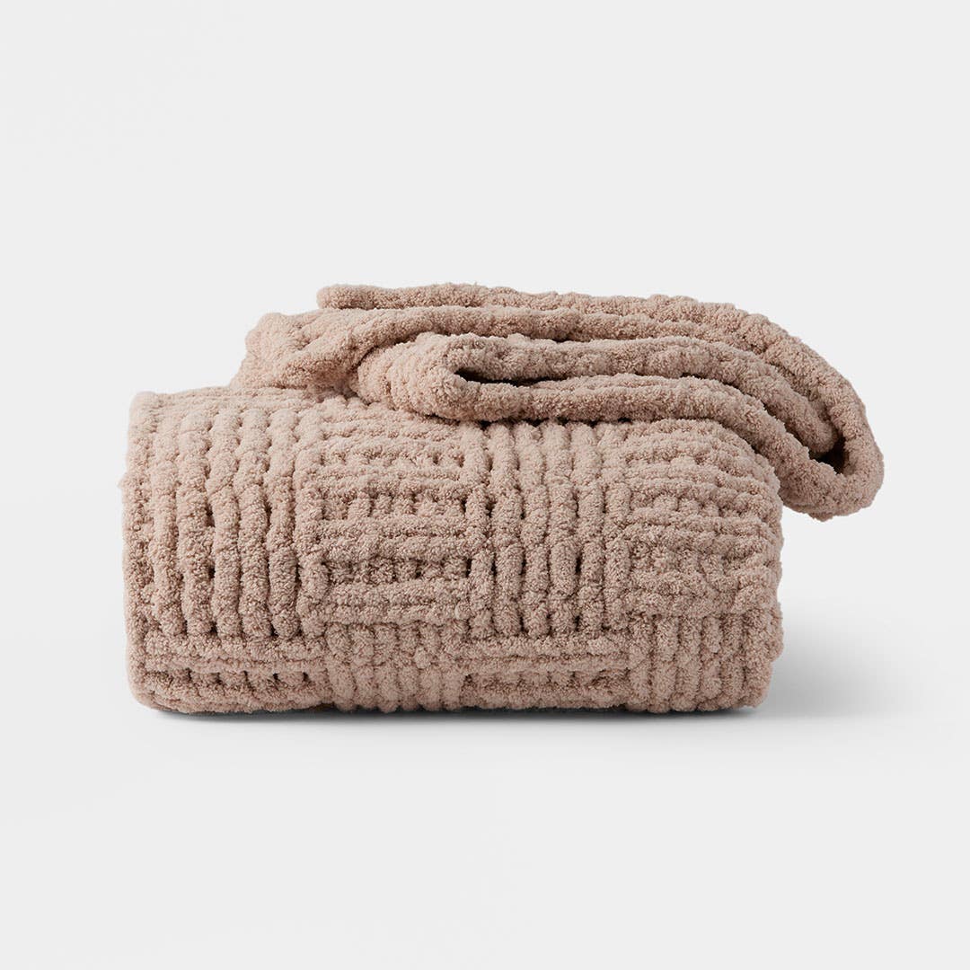 https://s3-ap-southeast-2.amazonaws.com/fusionfactory.commerceconnect.bbnt.production/pim_media/000/209/764/M_F_W26_Millen-Chunky-Knit-Throw_Mushroom_26900703_SI.jpg?1770868752