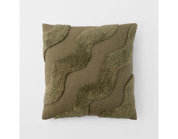 https://s3-ap-southeast-2.amazonaws.com/fusionfactory.commerceconnect.bbnt.production/pim_media/000/211/298/M_F_W26_Miyu-Tufted-Cushion_Thyme_26936202_SI.jpg?1773637987