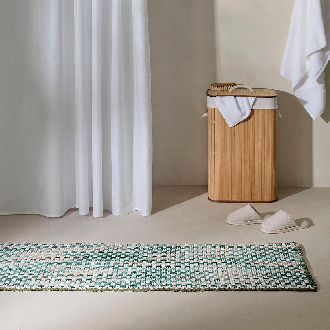 https://s3-ap-southeast-2.amazonaws.com/fusionfactory.commerceconnect.bbnt.production/pim_media/000/210/763/M_F_W26_Oli-Woven-Bath-Runner_Green_2689002_LS_SI.jpg?1772682605