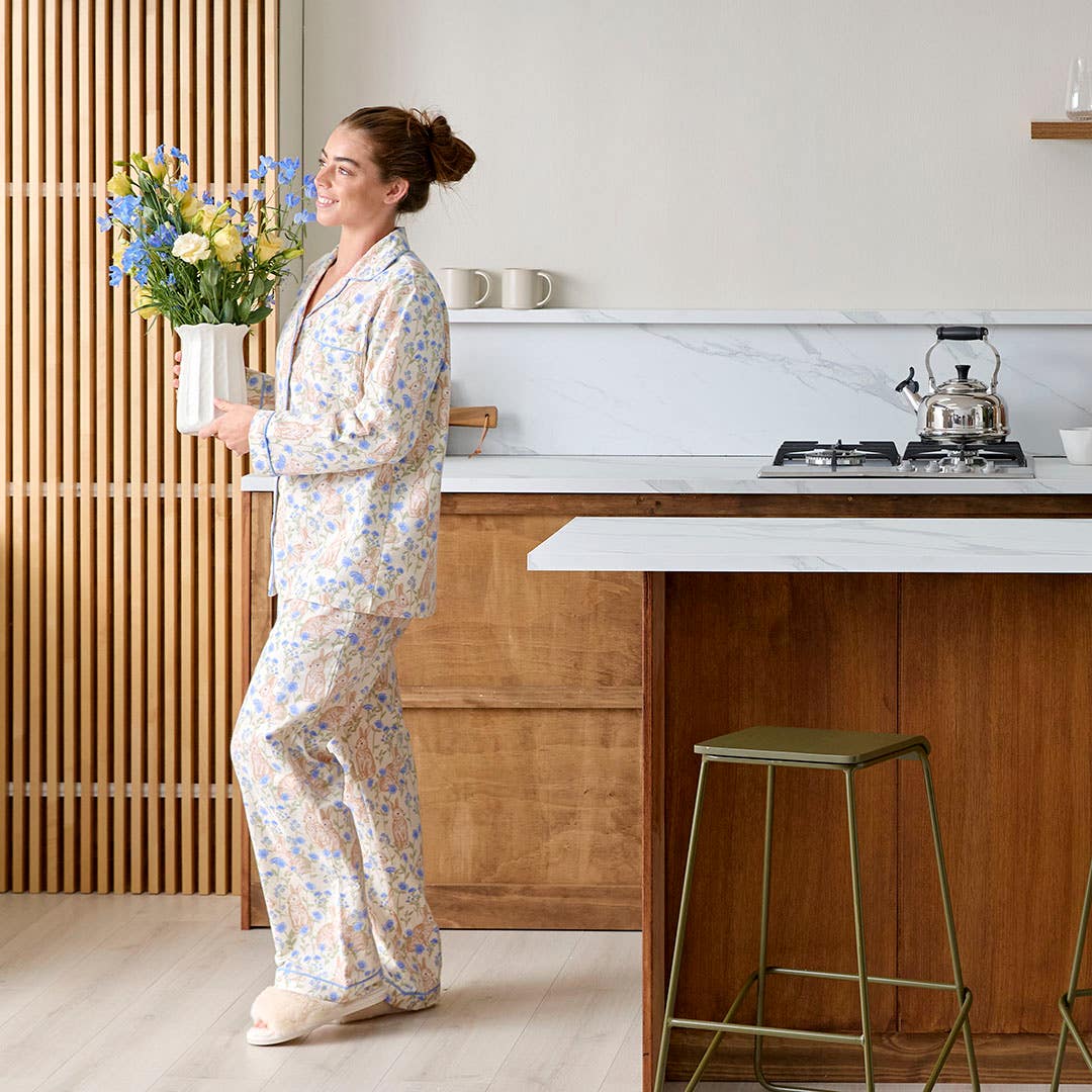 https://s3-ap-southeast-2.amazonaws.com/fusionfactory.commerceconnect.bbnt.production/pim_media/000/209/644/M_F_W26_PJs_Studio_LS_Bunny_Meadow_Flannel_PJ_S_SI.jpg?1770859315