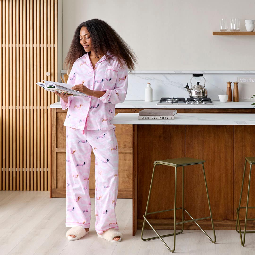 https://s3-ap-southeast-2.amazonaws.com/fusionfactory.commerceconnect.bbnt.production/pim_media/000/209/718/M_F_W26_PJs_Studio_LS_Dachsie_Flannel_PJ_L_SI.jpg?1770861530