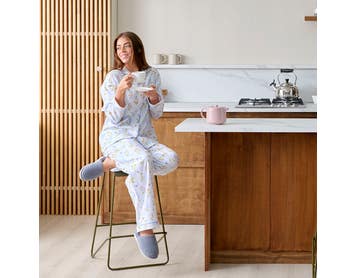 https://s3-ap-southeast-2.amazonaws.com/fusionfactory.commerceconnect.bbnt.production/pim_media/000/210/331/Fable_Flannelette_Pyjamas.jpg?1772067938