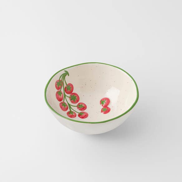 https://s3-ap-southeast-2.amazonaws.com/fusionfactory.commerceconnect.bbnt.production/pim_media/000/209/843/M_F_W26_Roma-Tomato-Bowl-Sml_Red-White-Green_26949601_SI.jpg?1770870503