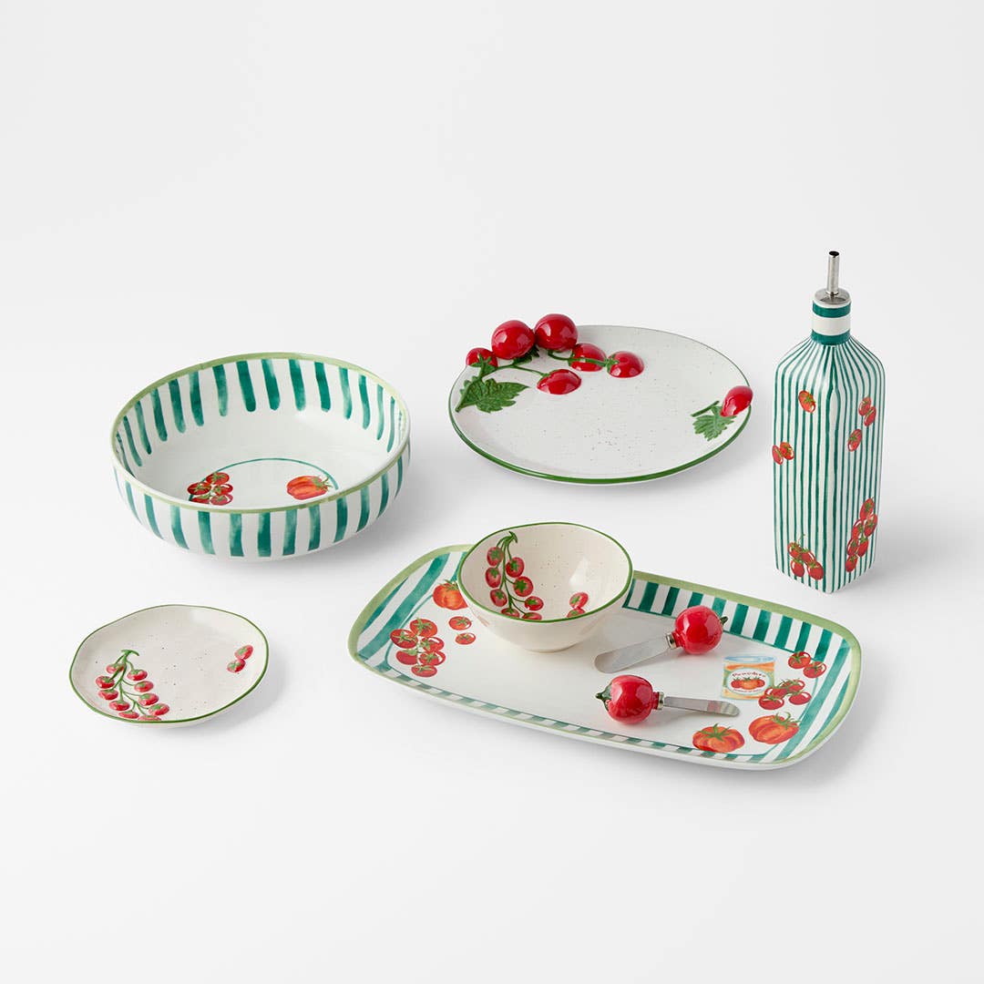 https://s3-ap-southeast-2.amazonaws.com/fusionfactory.commerceconnect.bbnt.production/pim_media/000/209/832/M_F_W26_Roma-Tomato-Plate_Ranger_Red-White-Green_26949_R_V2_1526_SI.jpg?1770870232