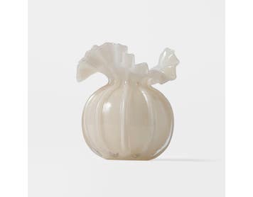 https://s3-ap-southeast-2.amazonaws.com/fusionfactory.commerceconnect.bbnt.production/pim_media/000/205/955/M_F_W26_Ruffled-Glass-Vase-Lrg_Off-White_26890101_SI.jpg?1767067735