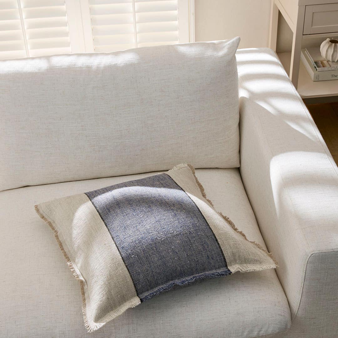 https://s3-ap-southeast-2.amazonaws.com/fusionfactory.commerceconnect.bbnt.production/pim_media/000/211/725/M_F_W26_Studio_LS_Cushion-Everett_Washed_Navy_SI.jpg?1774323564