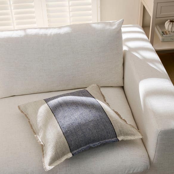 https://s3-ap-southeast-2.amazonaws.com/fusionfactory.commerceconnect.bbnt.production/pim_media/000/211/725/M_F_W26_Studio_LS_Cushion-Everett_Washed_Navy_SI.jpg?1774323564