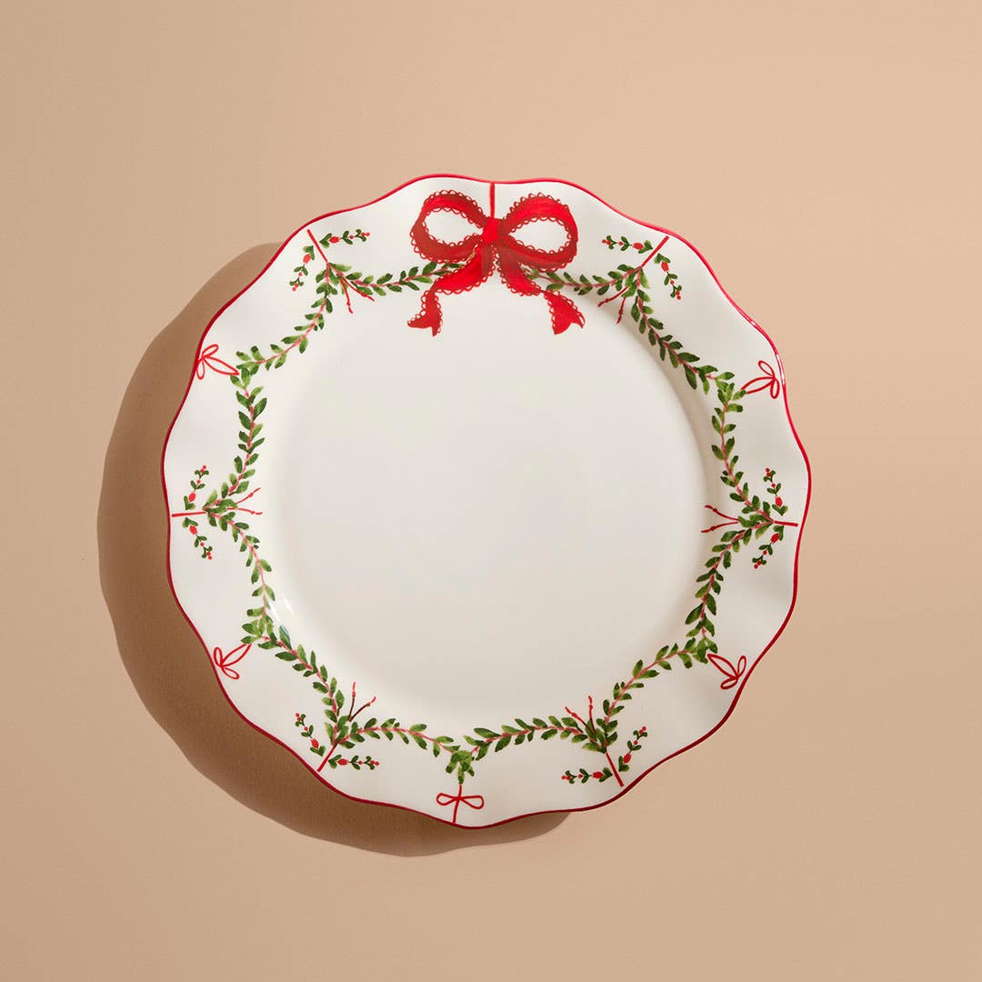 https://s3-ap-southeast-2.amazonaws.com/fusionfactory.commerceconnect.bbnt.production/pim_media/000/216/927/M_F_Xmas-26-27_CG_XMAS_DINING_Festive-Garland-Dinner-Plate-Red-Green_26228201_SI.jpg?1783900748