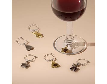 https://s3-ap-southeast-2.amazonaws.com/fusionfactory.commerceconnect.bbnt.production/pim_media/000/217/104/M_F_Xmas-26-27_CG_XMAS_DINING_Shiny-Wine-Charms-S6-Gold-Silver_22192001_SI.jpg?1783918445