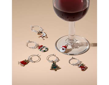 https://s3-ap-southeast-2.amazonaws.com/fusionfactory.commerceconnect.bbnt.production/pim_media/000/217/118/M_F_Xmas-26-27_CG_XMAS_DINING_Xmas-Motif-Charms-S6-Multi-Colour_21549801_SI.jpg?1783920813