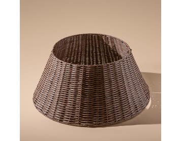 https://s3-ap-southeast-2.amazonaws.com/fusionfactory.commerceconnect.bbnt.production/pim_media/000/218/071/M_F_Xmas-26-27_CG_XMAS_TREE_PP-Tree-Ring-Set-Lge-8ft-Tree-Natural_22719301_SI.jpg?1785113441