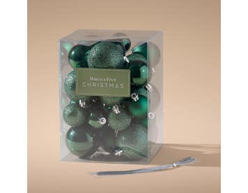 https://s3-ap-southeast-2.amazonaws.com/fusionfactory.commerceconnect.bbnt.production/pim_media/000/218/080/M_F_Xmas-26-27_HT_BOXEDBALLS_Boxed-Baubles-S30-asst-_27087201_PKG_SI.jpg?1785115931