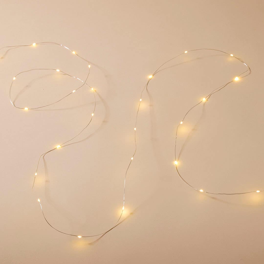https://s3-ap-southeast-2.amazonaws.com/fusionfactory.commerceconnect.bbnt.production/pim_media/000/065/245/M_F-Xmas-TE-LU-LED-Glisten-String-Lights-6m-Silver-17334401.jpg?1595915099