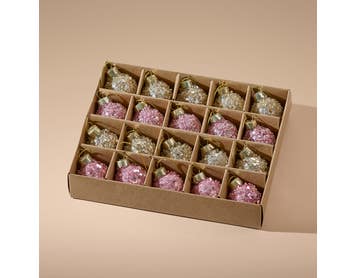 https://s3-ap-southeast-2.amazonaws.com/fusionfactory.commerceconnect.bbnt.production/pim_media/000/217/309/M_F_Xmas-26-27_LM_BOXEDBALLS_Mini-Glass-Balls-w-Stars-S20_Pink-Red_27044901_V2_SI.jpg?1784079072