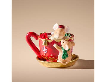 https://s3-ap-southeast-2.amazonaws.com/fusionfactory.commerceconnect.bbnt.production/pim_media/000/214/718/M_F_Xmas-26-27_MR_STAND_DECS_Resin-Mice-on-Teacup_27032501_SI.jpg?1781505267
