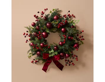 https://s3-ap-southeast-2.amazonaws.com/fusionfactory.commerceconnect.bbnt.production/pim_media/000/217/537/M_F_Xmas-26-27_MR_WREATH_66cm-Bauble-_-Velvet-Bow-Wreath-Deep-Red_26275301_SI.jpg?1784183389