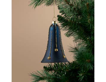 https://s3-ap-southeast-2.amazonaws.com/fusionfactory.commerceconnect.bbnt.production/pim_media/000/216/762/M_F_Xmas-26-27_S4_HT_DECS_Glass-Beaded-Bell-Dec_Navy_27067601_SI.jpg?1783642621