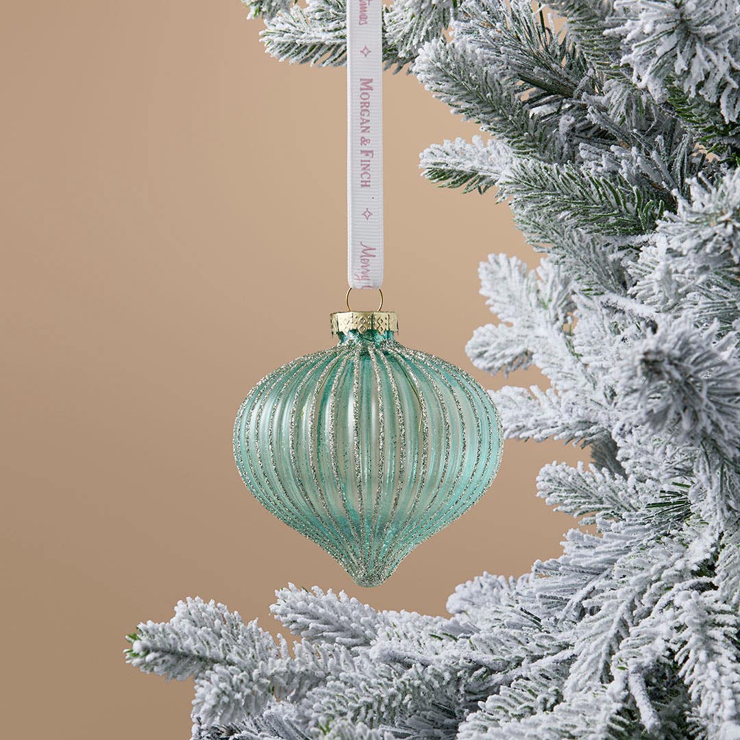 https://s3-ap-southeast-2.amazonaws.com/fusionfactory.commerceconnect.bbnt.production/pim_media/000/217/275/M_F_Xmas-26-27_S4_LM_DECS_Ribbed-Onion-Glitter-Ball_27037301_SI.jpg?1784075961