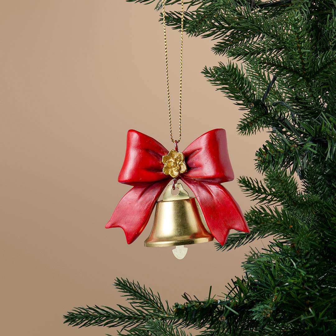 https://s3-ap-southeast-2.amazonaws.com/fusionfactory.commerceconnect.bbnt.production/pim_media/000/217/384/M_F_Xmas-26-27_S4_MR_DECS_Resin-Bow-w-Bell_27070201_SI.jpg?1784089053