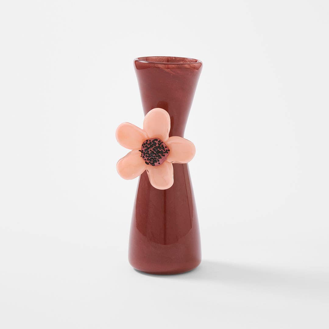 https://s3-ap-southeast-2.amazonaws.com/fusionfactory.commerceconnect.bbnt.production/pim_media/000/223/184/M_F__S26-27_Florian_Glass_Vase_Lrg_Burgundy_Pink_27332101_SI.jpg?1791157346