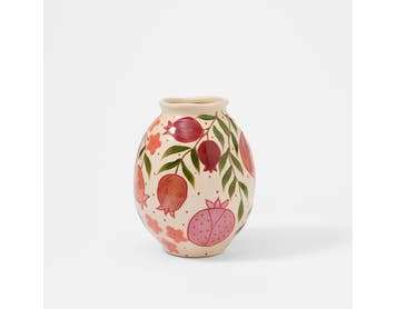 https://s3-ap-southeast-2.amazonaws.com/fusionfactory.commerceconnect.bbnt.production/pim_media/000/222/768/M_F__S26-27_Pomegranate_Ceramic_Vase_Sml_Pink_Red_27321101_SI.jpg?1789948522