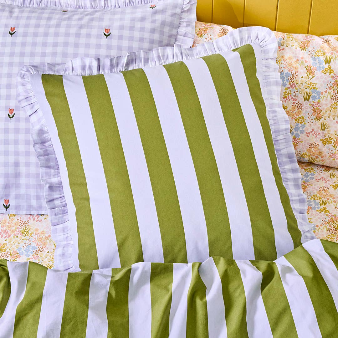 https://s3-ap-southeast-2.amazonaws.com/fusionfactory.commerceconnect.bbnt.production/pim_media/000/211/830/SC_W26_Bedlinen_BOP_Tulip_Check_QQC_Euro_SI.jpg?1774331096