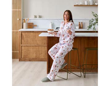 https://s3-ap-southeast-2.amazonaws.com/fusionfactory.commerceconnect.bbnt.production/pim_media/000/210/316/Rusty_Flannelette_Pyjamas.jpg?1772062800