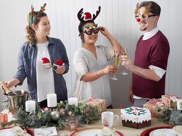A Traditional Christmas Table