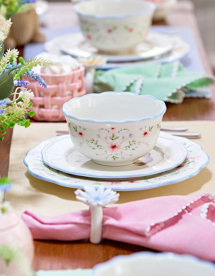 Easter Napkin Rings and Table Decorations
